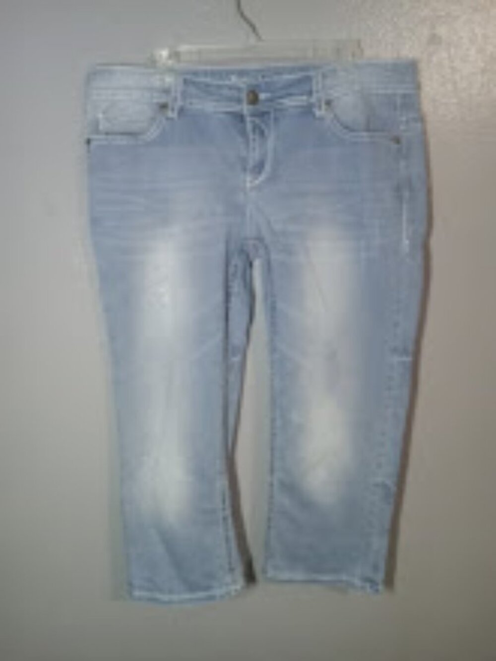 womans size 16 regular light denim jean wide leg  capris from Maurices